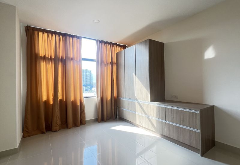 E Suite-Designer Suites