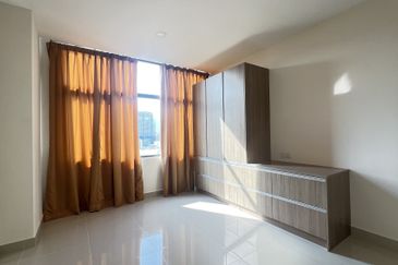 E Suite-Designer Suites