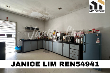 TAMAN LEMBAH IMPIANA