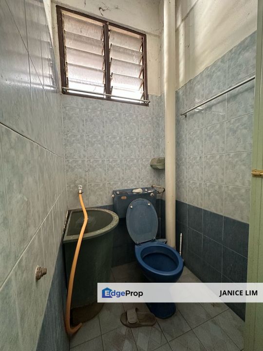 Pusat Perniagaan Putra Double Storey Shoplot Facing Road For Sale, Kedah, Kulim