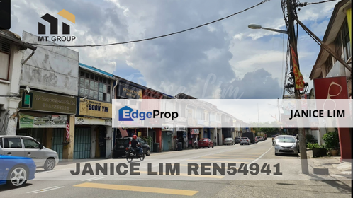 Lunas Town Tenanted Double Storey Shoplot Facing Main Road For Sale, Kedah, Kulim