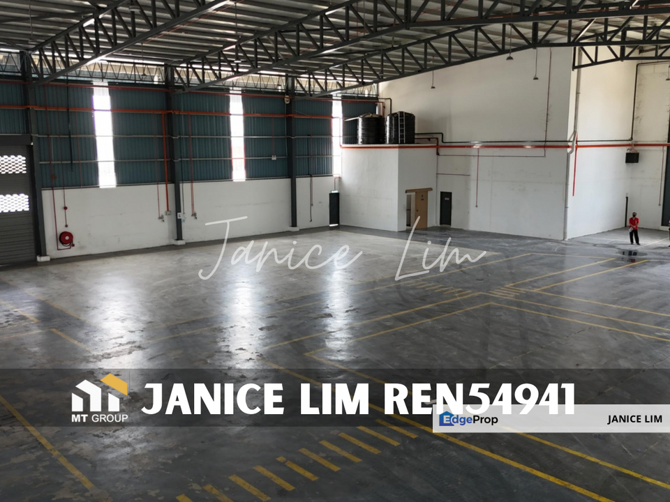 Lunas 1.5 Storey Bungalow Factory Warehouse For Rent, Kedah, Lunas