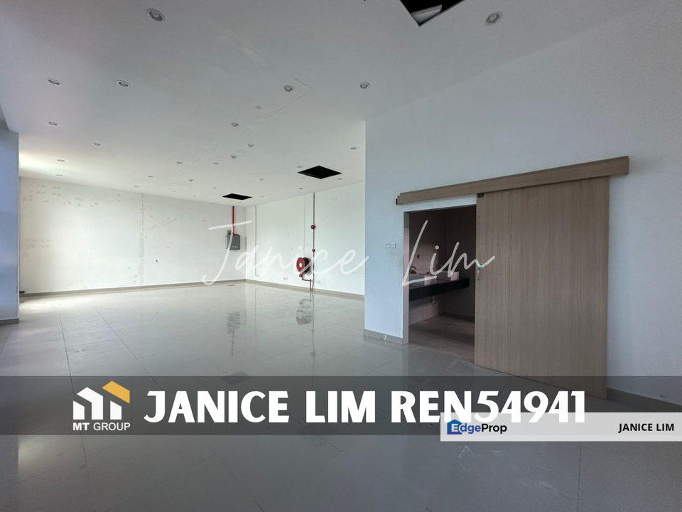 Lunas 1.5 Storey Bungalow Factory Warehouse For Rent, Kedah, Lunas