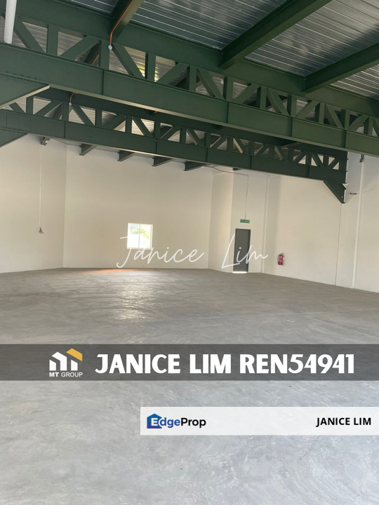 Lunas Commercial Drive Thru Building For Rent, Kedah, Lunas