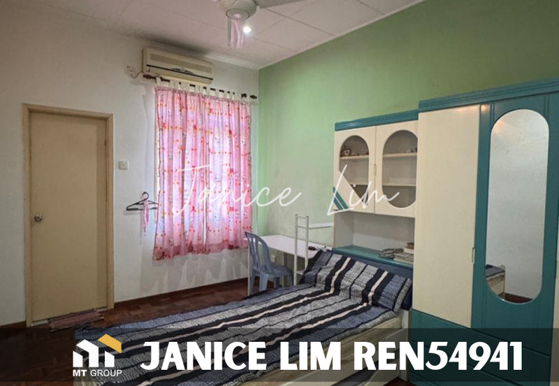 Bandar Laguna Merbok