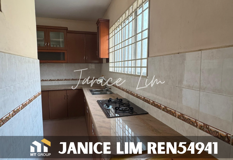 Bandar Laguna Merbok