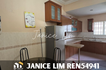 Bandar Laguna Merbok