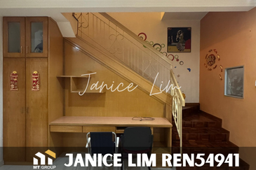 Bandar Laguna Merbok