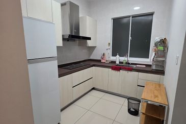 Arasia Perdana (The Clovers)