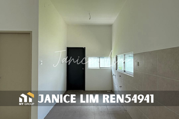 YARRA PARK WESTFIELD