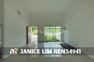 YARRA PARK WESTFIELD