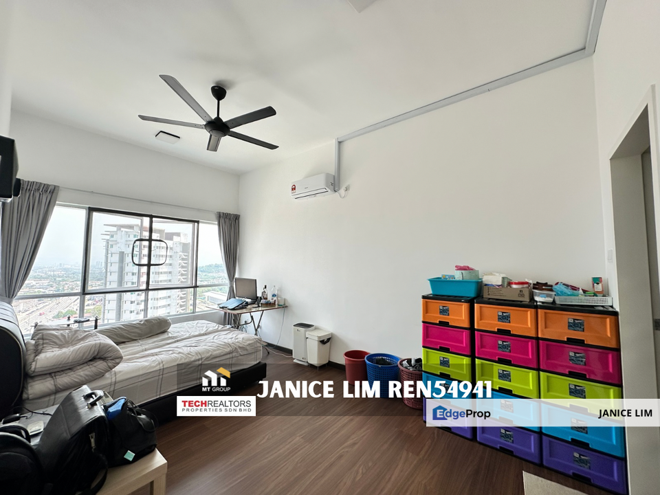 Signature Two Condo Unfurnished Unit 950sqft with 2 car park for Rent, Penang, Bukit Mertajam