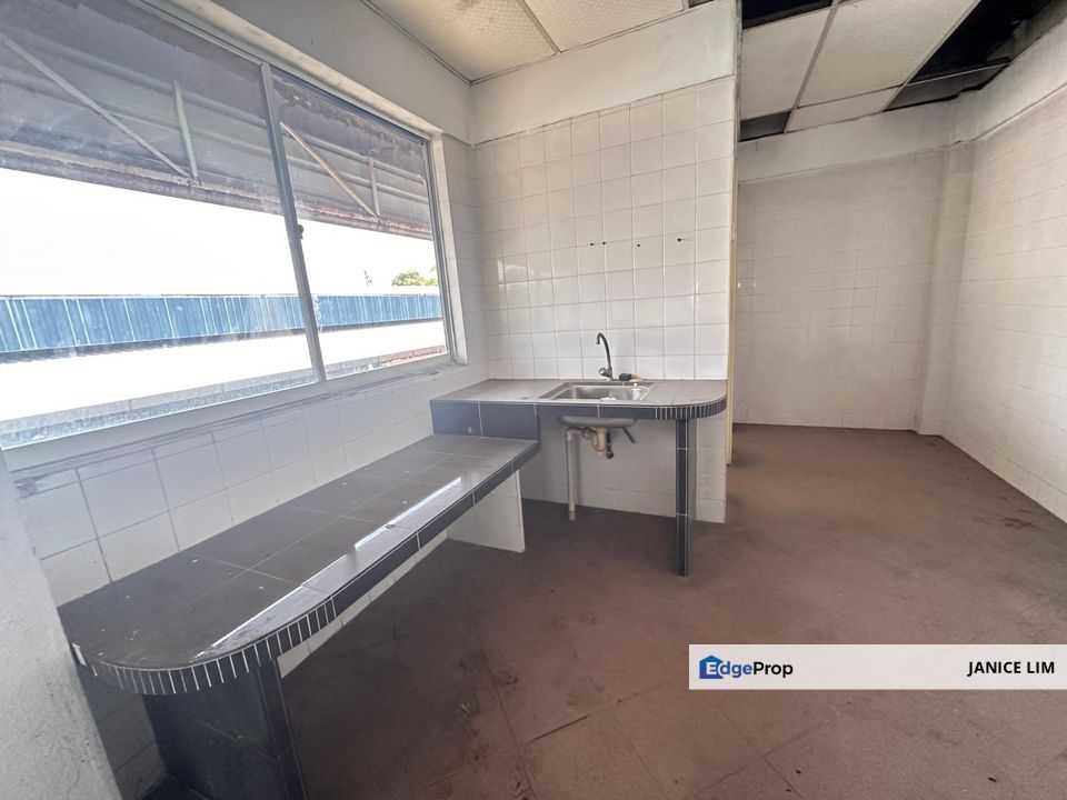 Kawasan Perindustrian Taman Makmur Lunas Warehouse For Rent, Kedah, Lunas