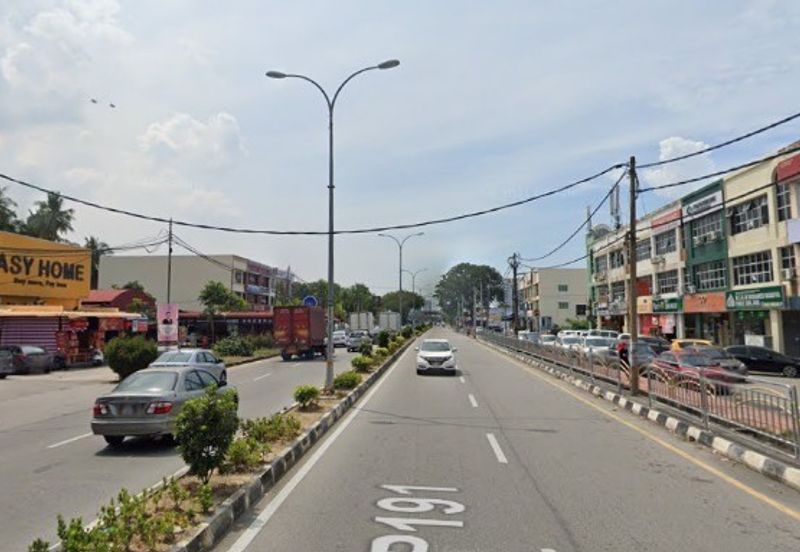 Pusat Perniagaan Raja Uda