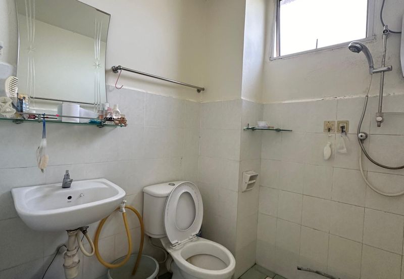 Pangsapuri Seri Pelangi