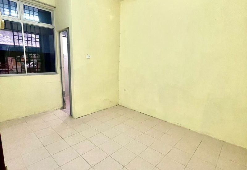 TAMAN LEMBAH IMPIANA