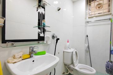 Pangsapuri Seri Pelangi