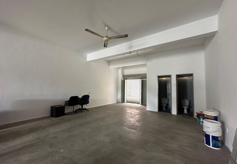 Pusat Perniagaan Alma