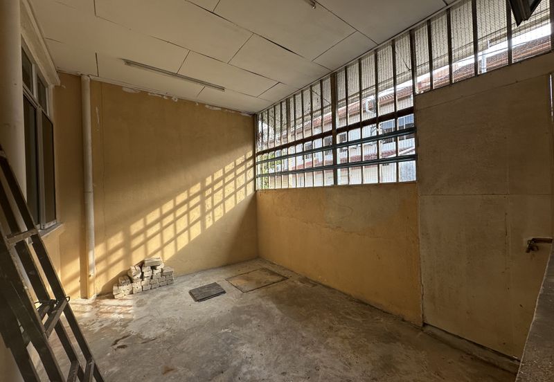 TAMAN LEMBAH IMPIANA