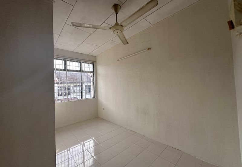 TAMAN LEMBAH IMPIANA