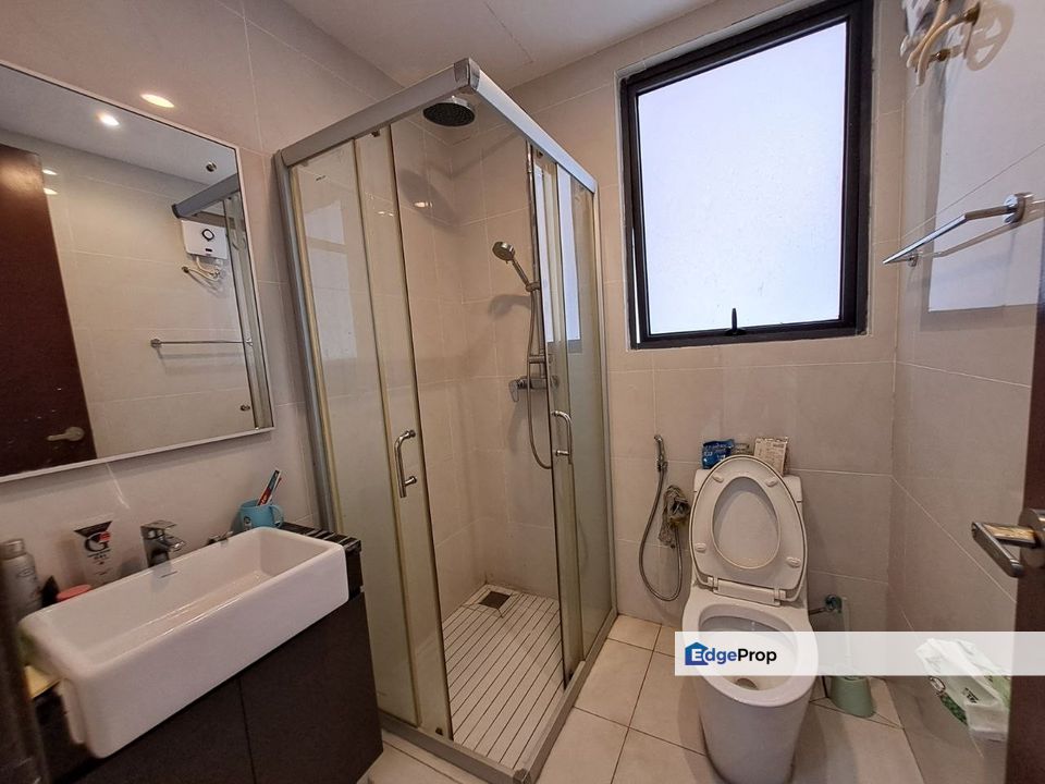 Bay Laurel Country Garden Danga Bay Partial Seaview Unit for Sale, Johor, Johor Bahru