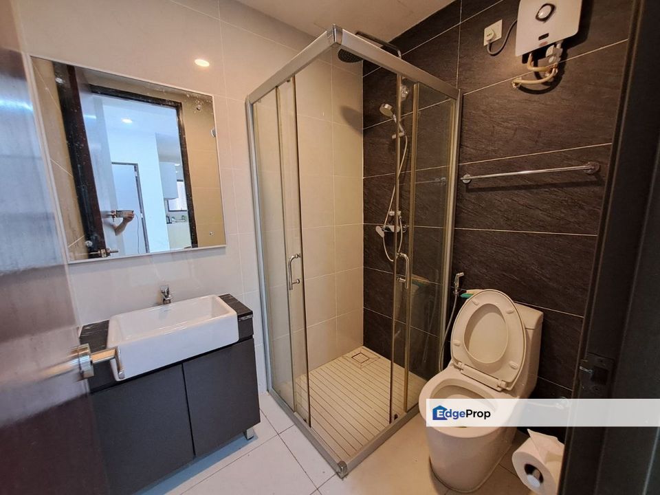 Bay Laurel Country Garden Danga Bay Partial Seaview Unit for Sale, Johor, Johor Bahru