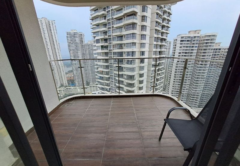 Bay Laurel @ Country Garden Danga Bay