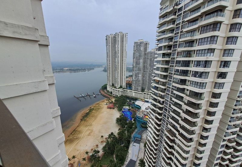 Bay Laurel @ Country Garden Danga Bay