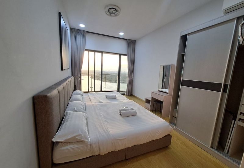 Bay Laurel @ Country Garden Danga Bay