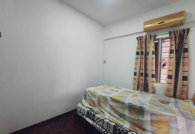 Dwi Mahkota Condominium