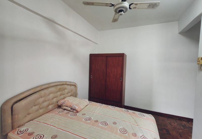 Dwi Mahkota Condominium