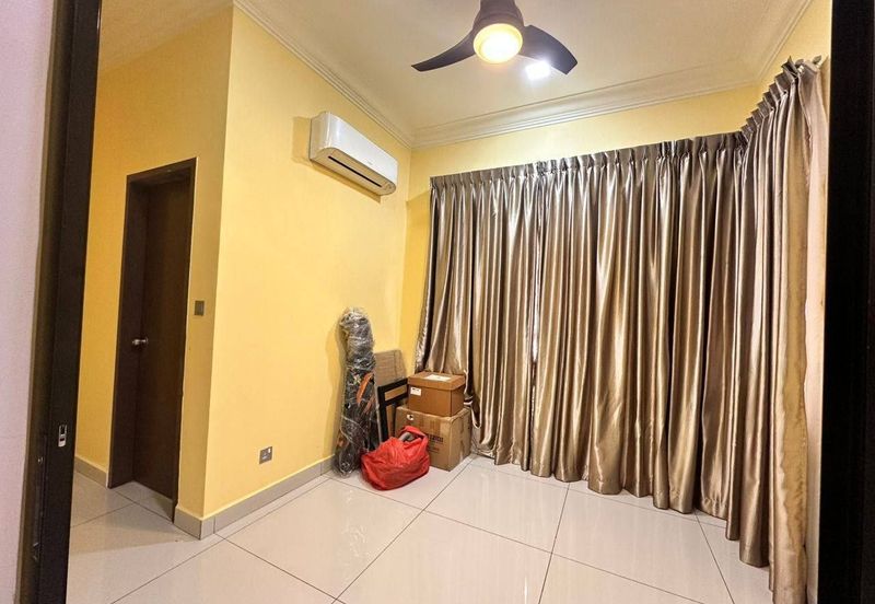 The Canal Garden South, Horizon Hills