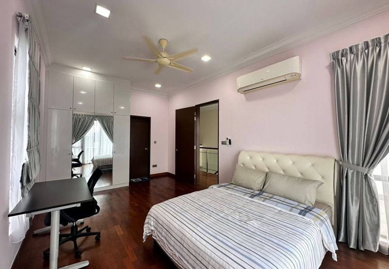 The Canal Garden South, Horizon Hills