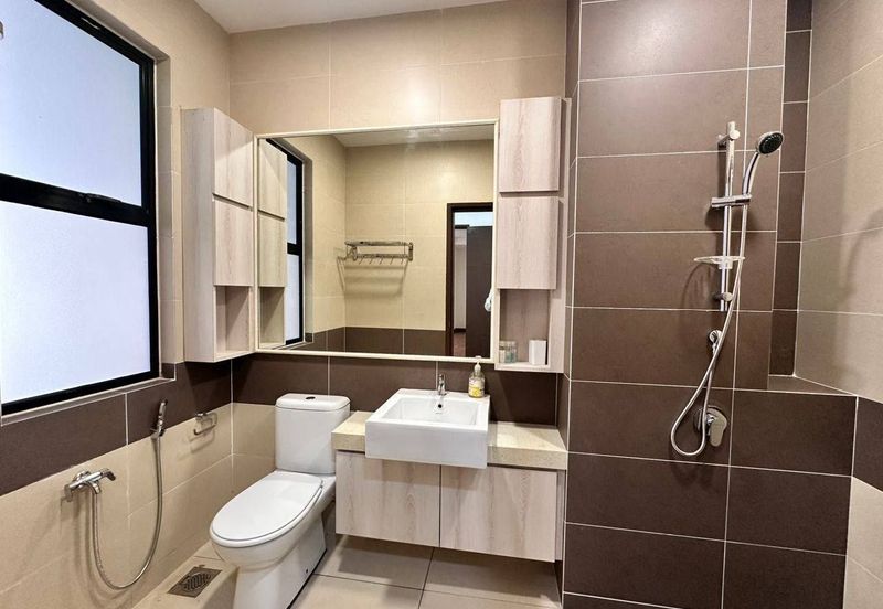 The Canal Garden South, Horizon Hills