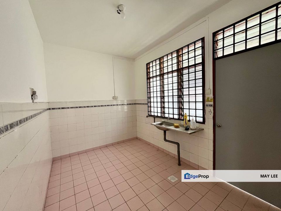 Taman Megah Ria 1.5 Storey Semi D , Johor, Masai