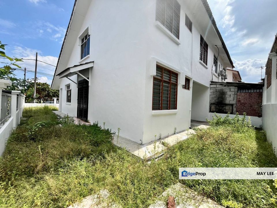 Taman Megah Ria 1.5 Storey Semi D , Johor, Masai