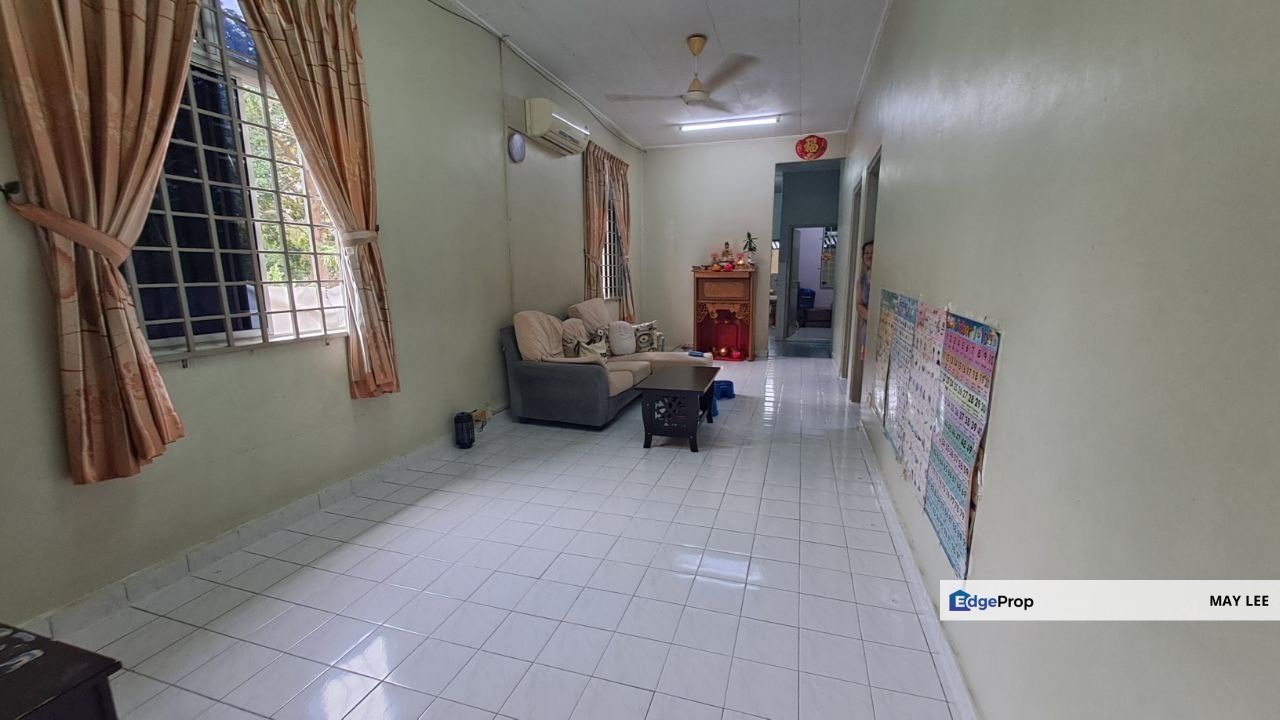 Single Storey Terrace House End Lot@ Taman Megah Ria, Johor, Masai