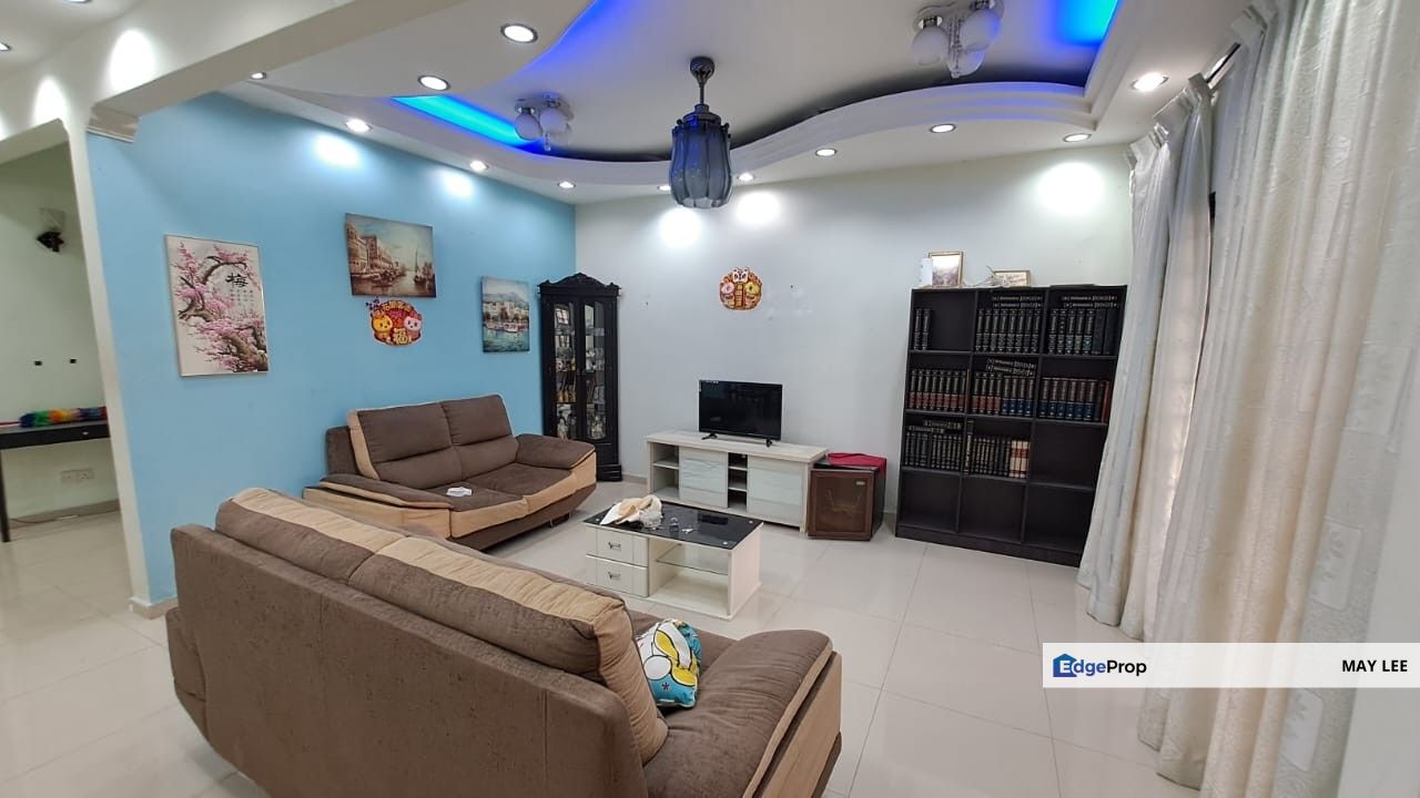  2 Storey Terrace House @ Jalan Jelatang , Taman Megah Ria, Johor, Masai