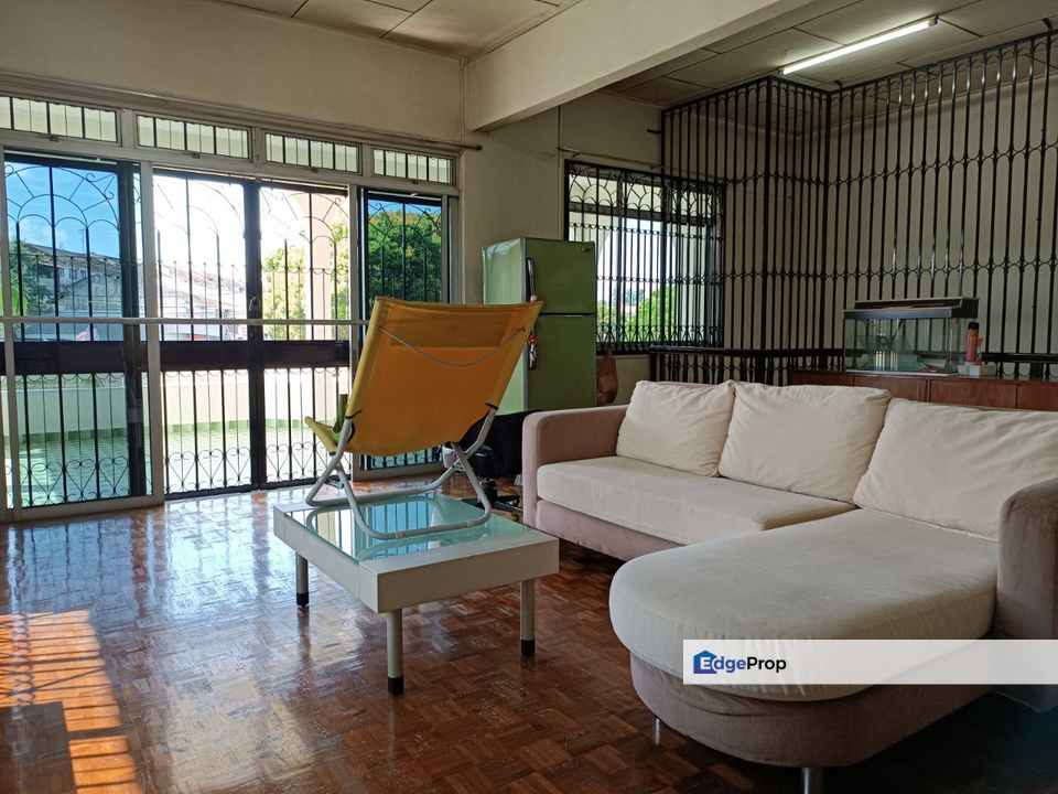 Bungalo for Sale at Ulu Tiram near Highway, Johor, Ulu Tiram