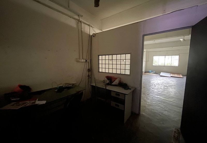 Facing AMJ Highway Taman Semabok Perdana