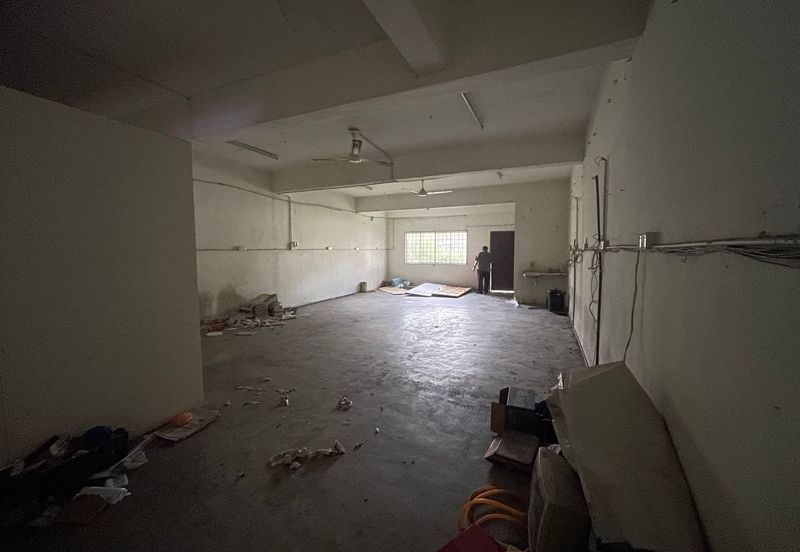 Facing AMJ Highway Taman Semabok Perdana