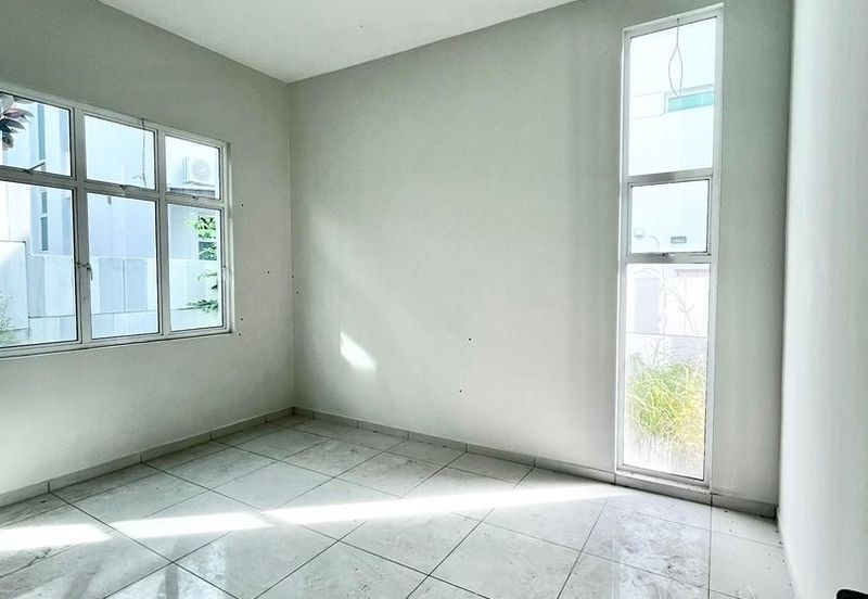 Taman Saujana Heights