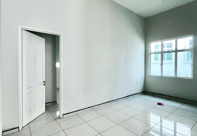 Taman Saujana Heights