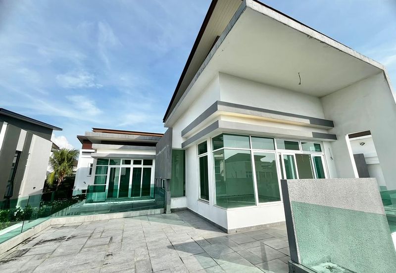 Taman Saujana Heights