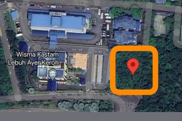 Ayer Keroh Petrol Station Land 