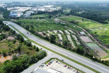 ELKAY JASIN INDUSTRIAL LAND 