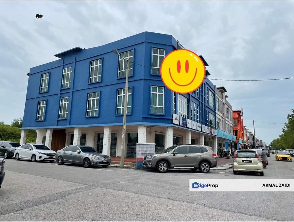 Shoplot Corner 3 storey Melaka for Rental @RM18,000 By AKMAL ZAIDI ...