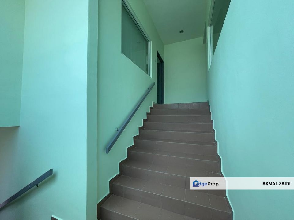 Shoplot Corner 3 storey Melaka for Rental @RM18,000 By AKMAL ZAIDI ...