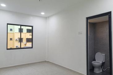 Lily & Jasmine Apartment