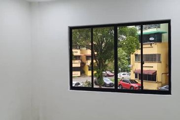 Lily & Jasmine Apartment